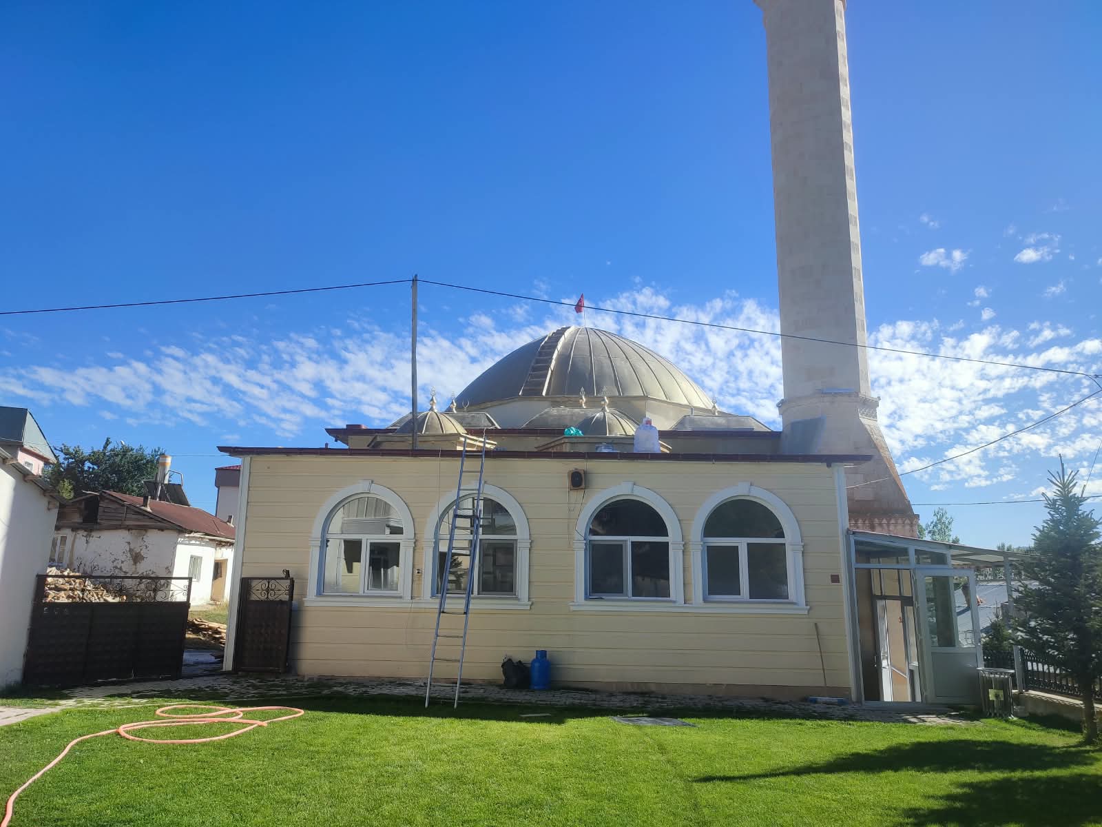 Karaçayır Köyü Kelkit Cami kaplama uygulaması