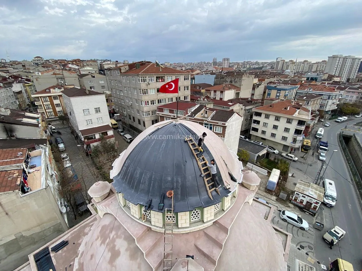 Mehmet Akif Camii uygulama detayı